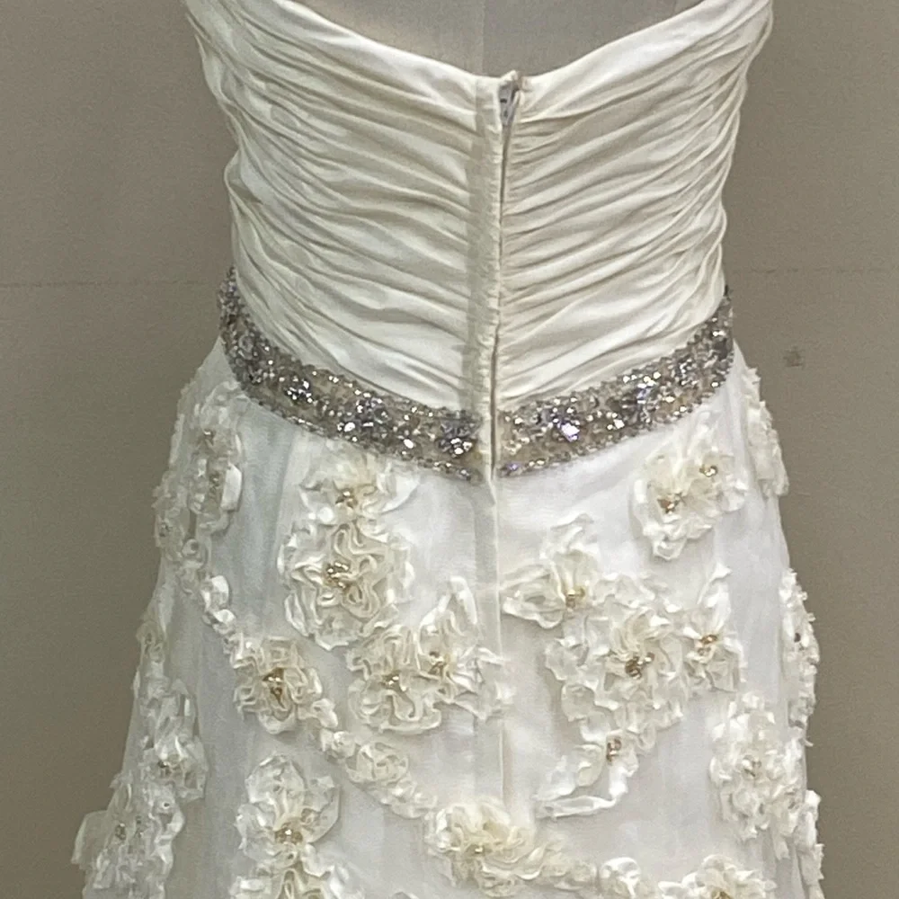 NWT Tony Bowls Wedding Dress. Size 14. - Picture 8 of 9